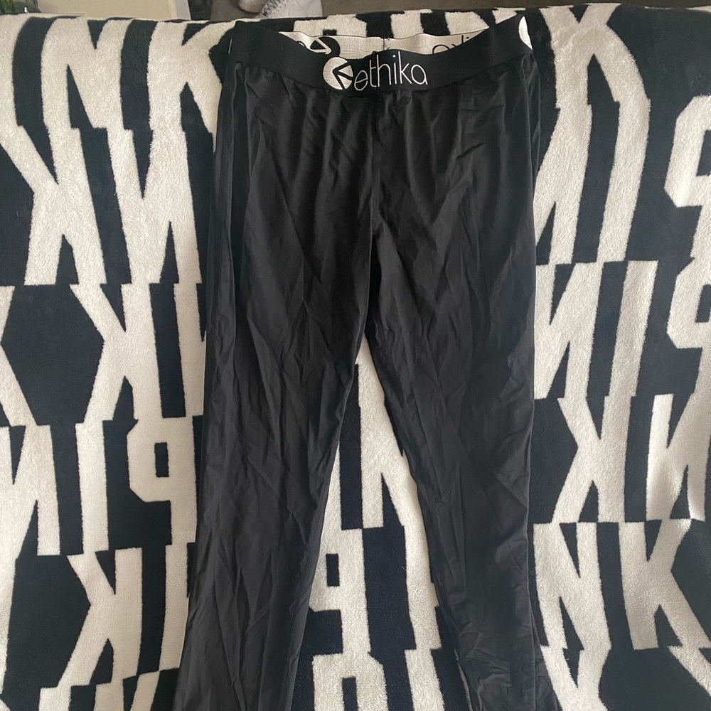 Ethika Leggings